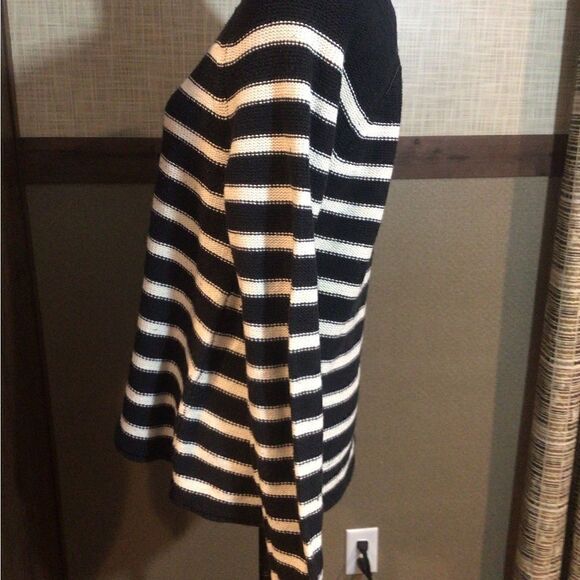 Old Navy White and Black Striped Sweater Large - Picture 11 of 12